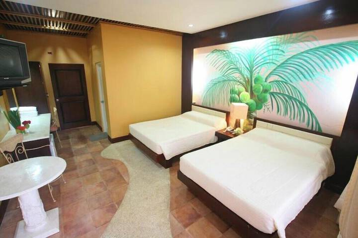 Room 4 of 23