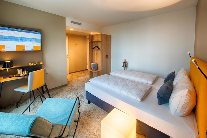 Room 18 of 52