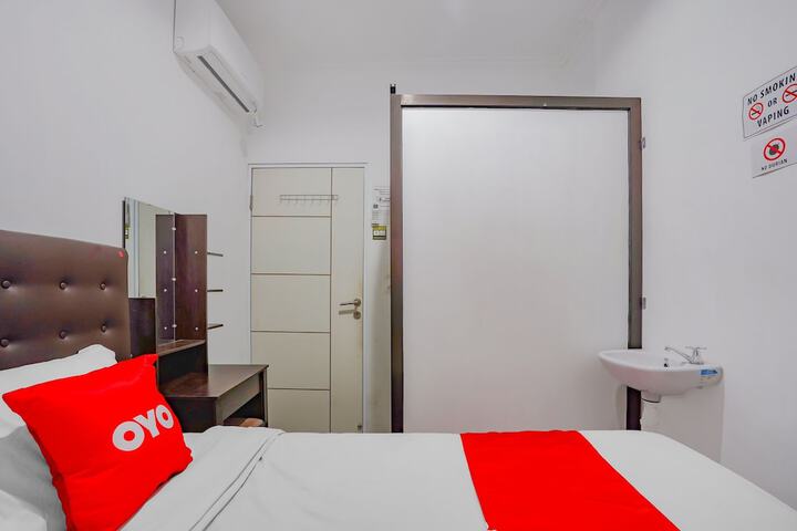 Room 9 of 22