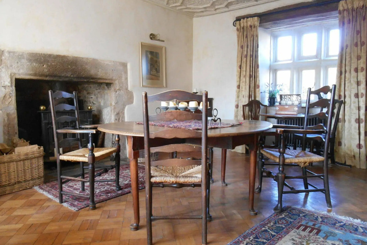 Room 2 of 15