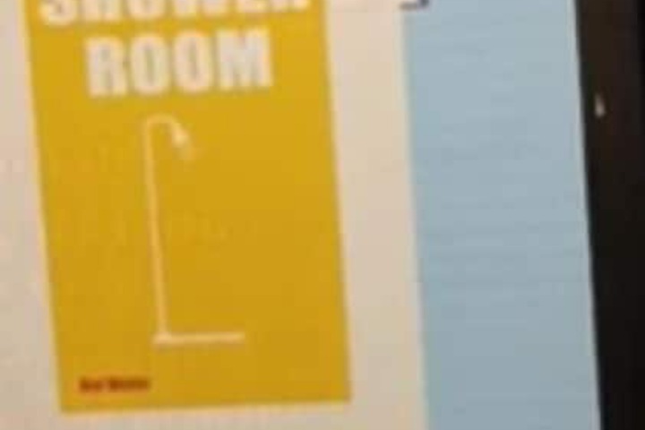Room 10 of 12