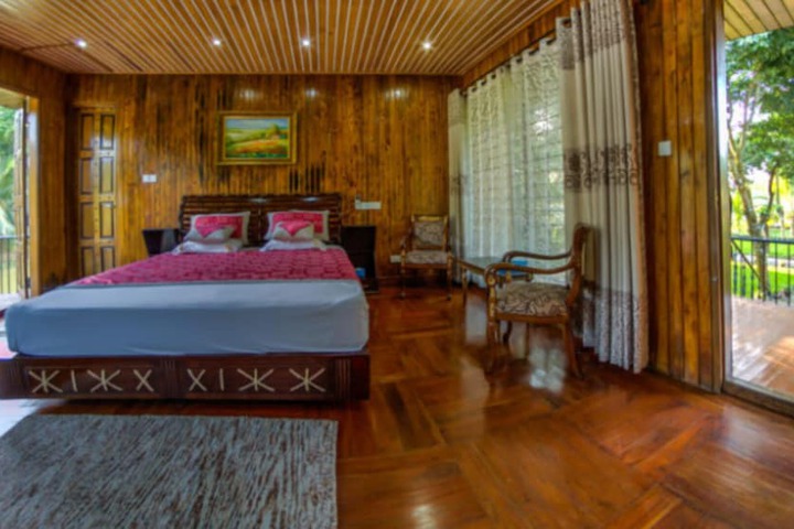 Room 2 of 21