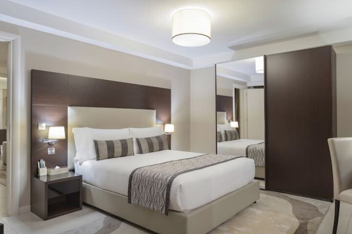 Room 14 of 86