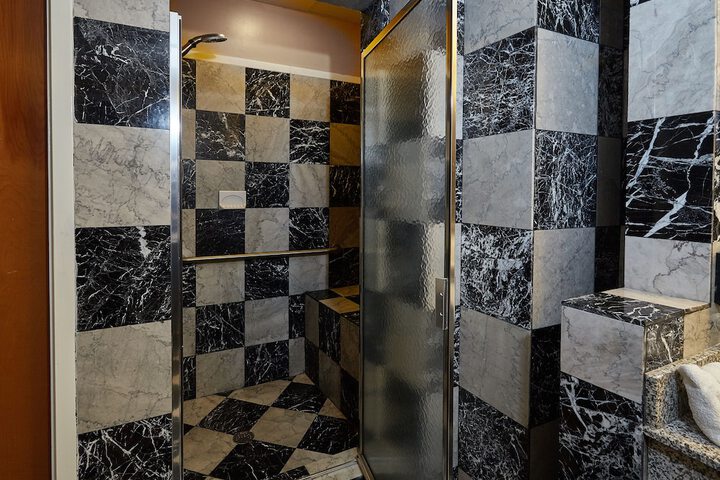 Bathroom shower