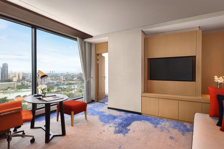Room 49 of 90
