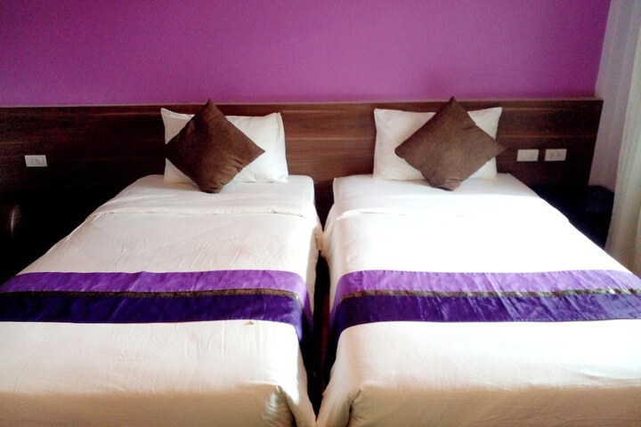 Room 4 of 137