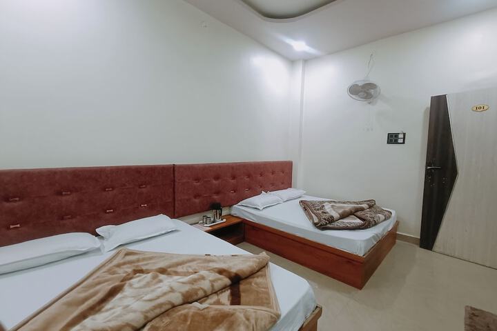Room 13 of 39