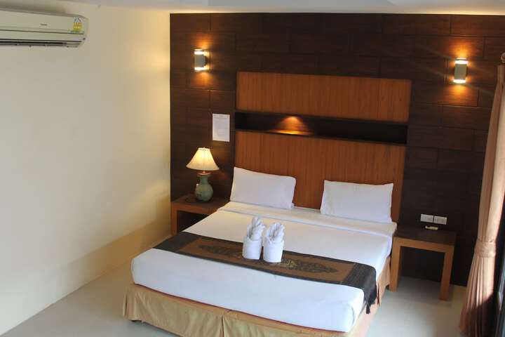Room 3 of 55