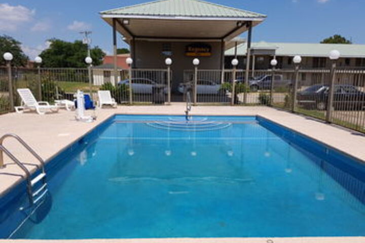 Pool 27 of 29