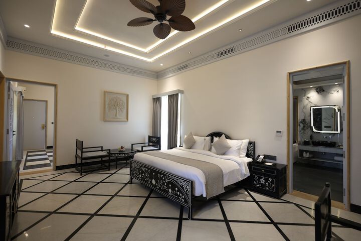 Room 29 of 43