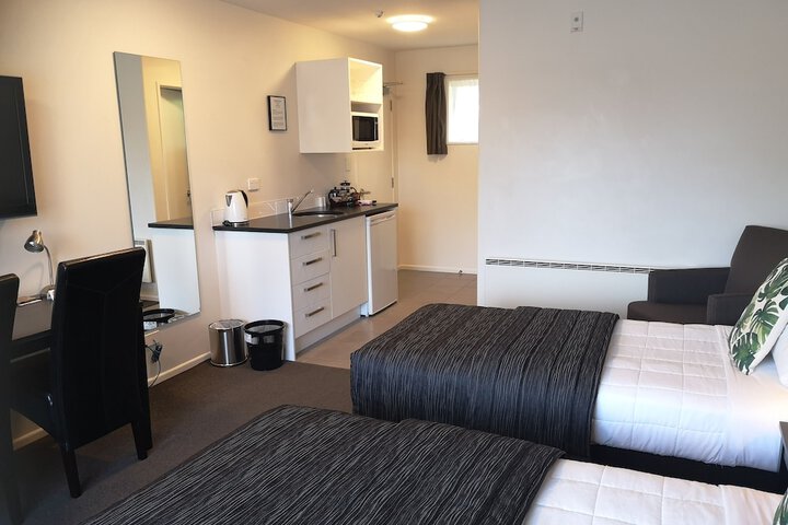 Room 19 of 76