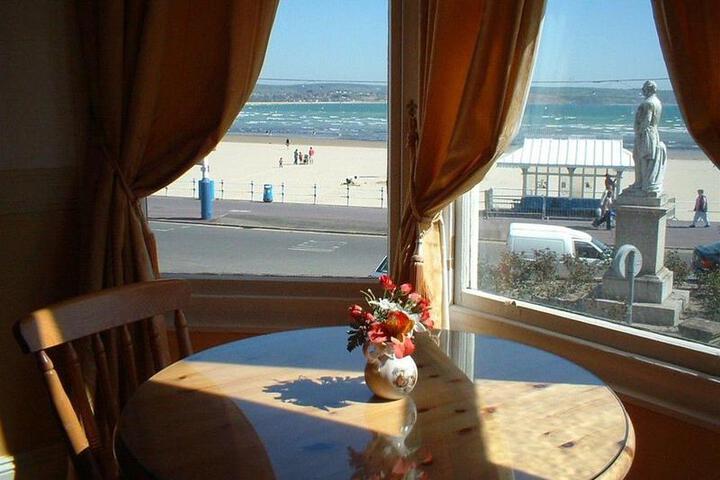 THE BOURNEVILLE