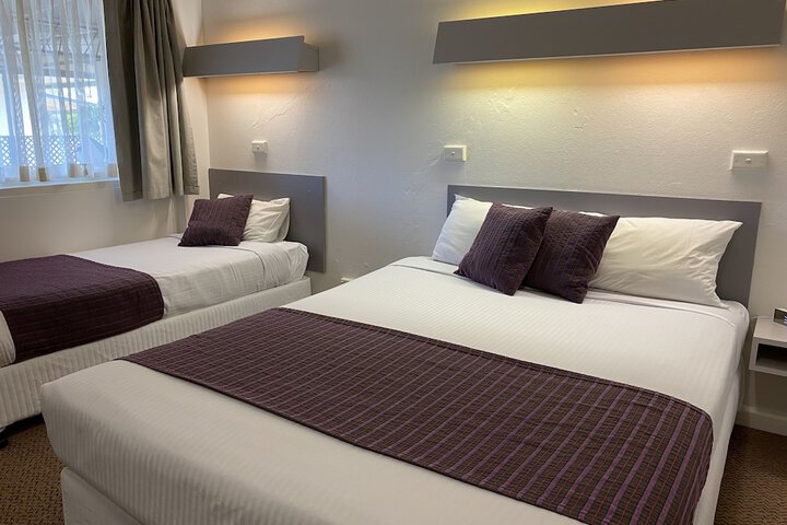 Room 10 of 34