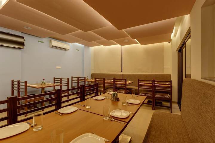 Dining 11 of 16