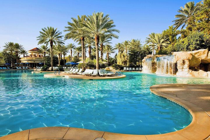Pool 52 of 192