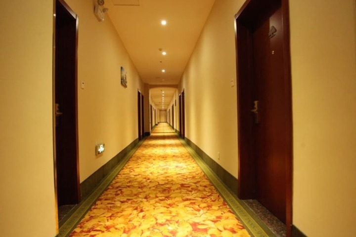 Ballroom/Hall 65 of 66