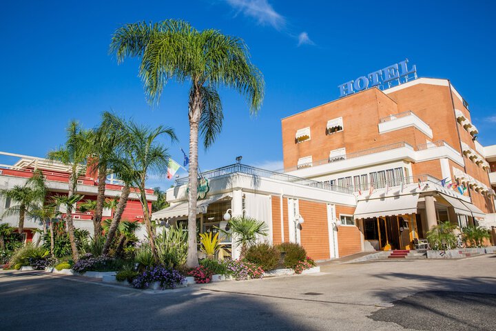 Exterior of Hotel Ares