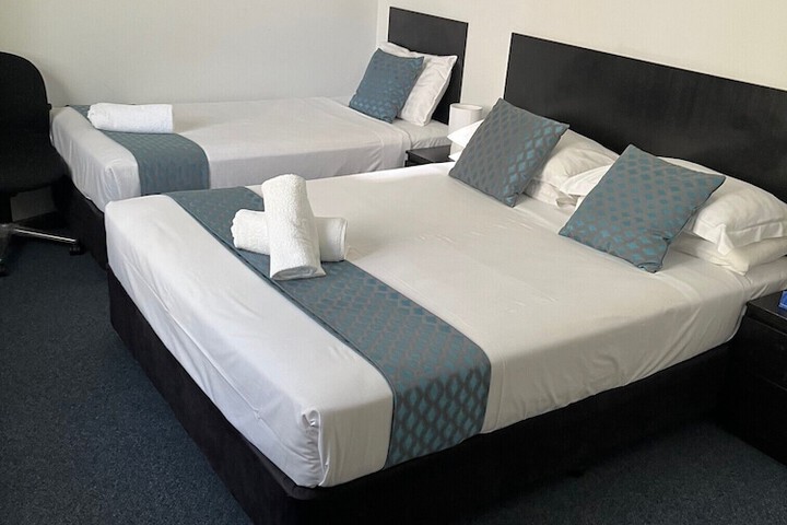 Room 12 of 26