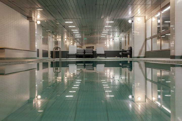 Pool 41 of 65