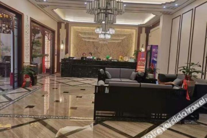 Hotel Interior 5 of 15