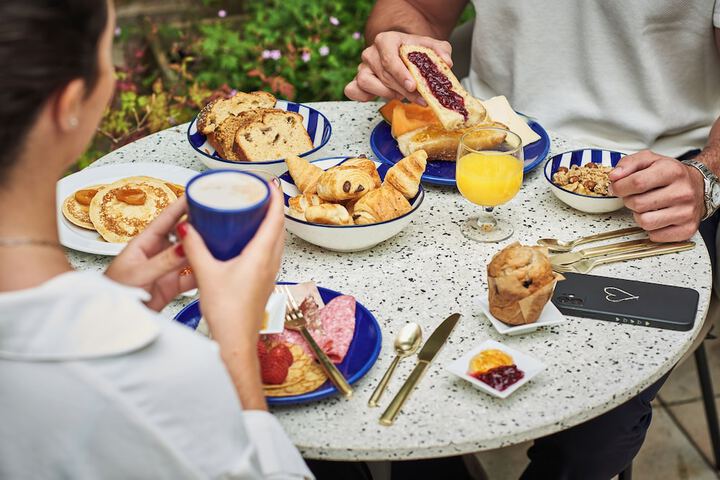 Breakfast/Coffee Service 39 of 46