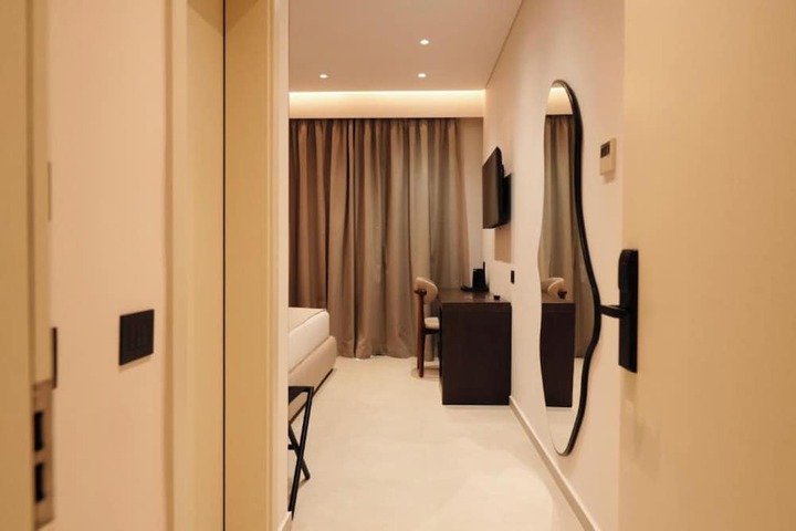 Room 21 of 75