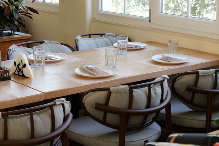 Dining 36 of 79