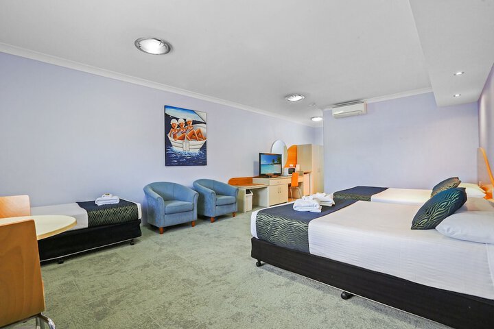 Room 15 of 80