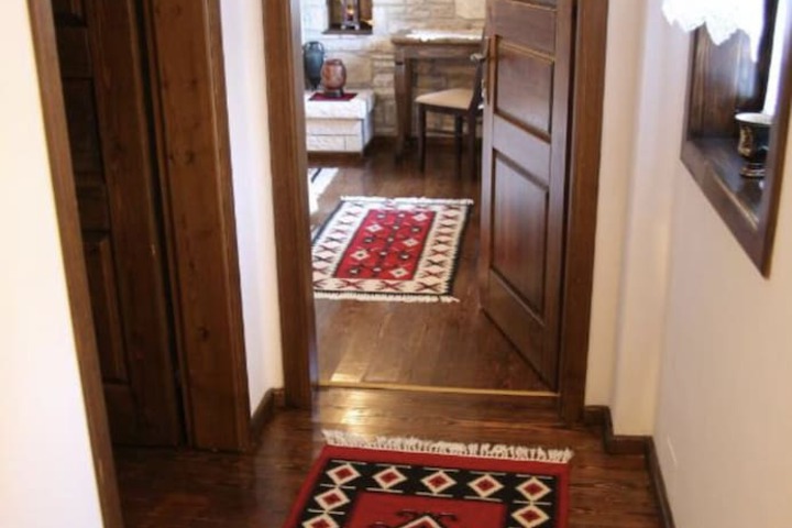 Room 6 of 20