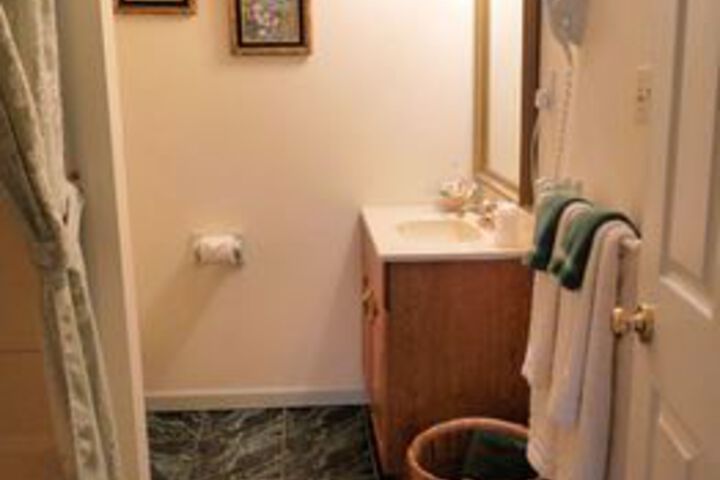Room 2 of 41