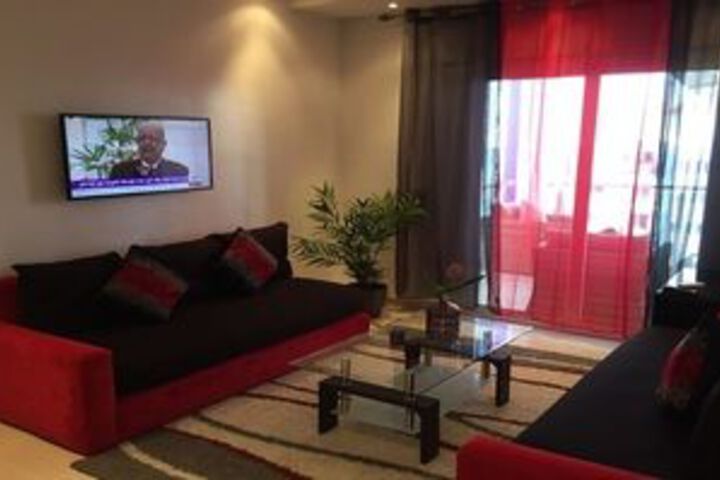 Room 9 of 18
