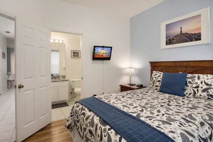 Room 4 of 53