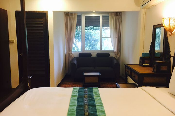 Room 21 of 52