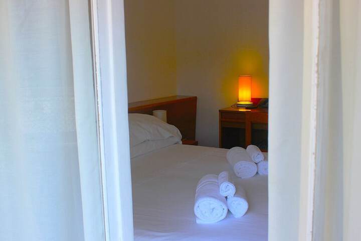 Room 4 of 24