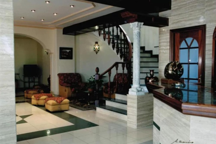 Hotel 2 of 44