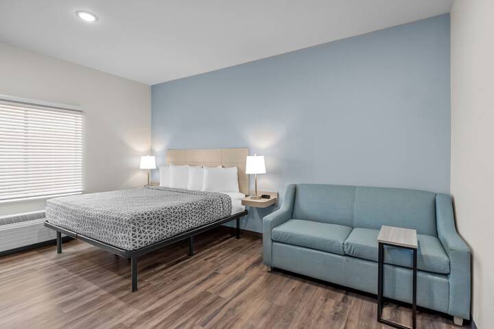 Room 5 of 30