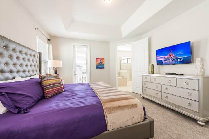 Room 3 of 47