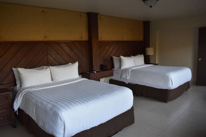 Room 28 of 146