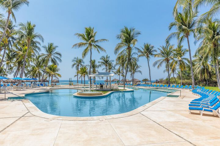 Pools & Facilities