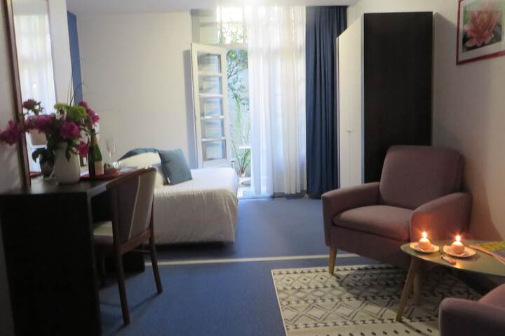 Room 11 of 53