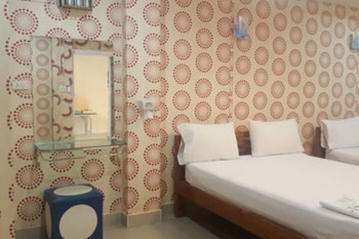 Room 19 of 35