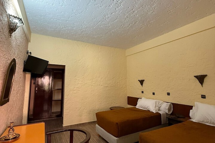 Room 10 of 61