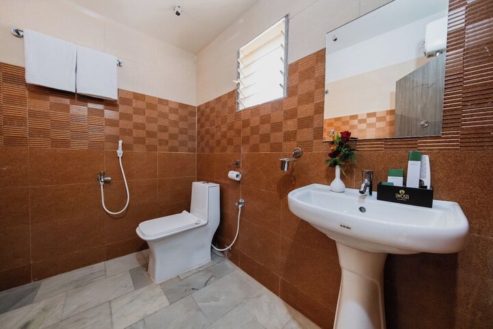 Room 15 of 25