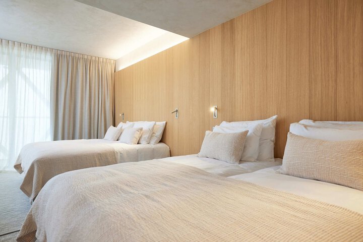 Room 26 of 62