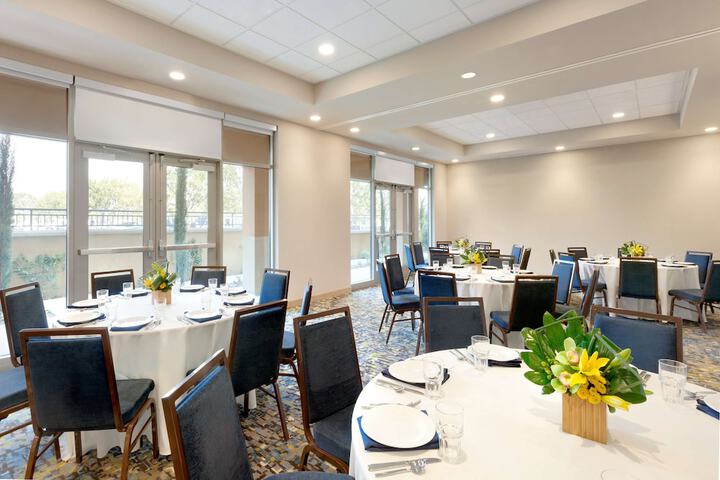 Meeting facility