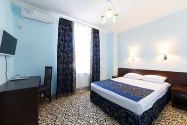 Room 20 of 48