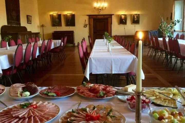 Dining 14 of 14