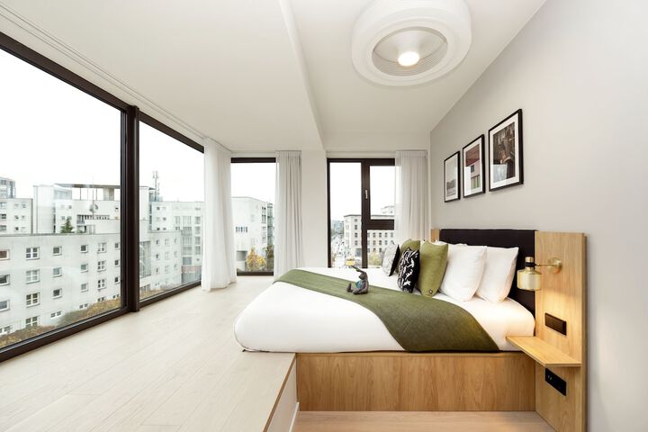 Room 14 of 85