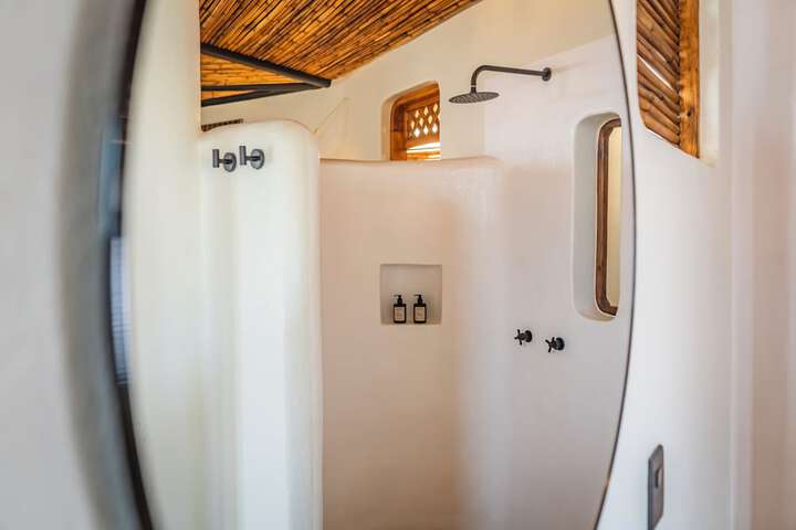 Room 44 of 74