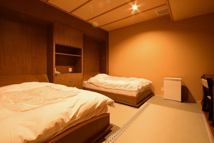 Room 25 of 68